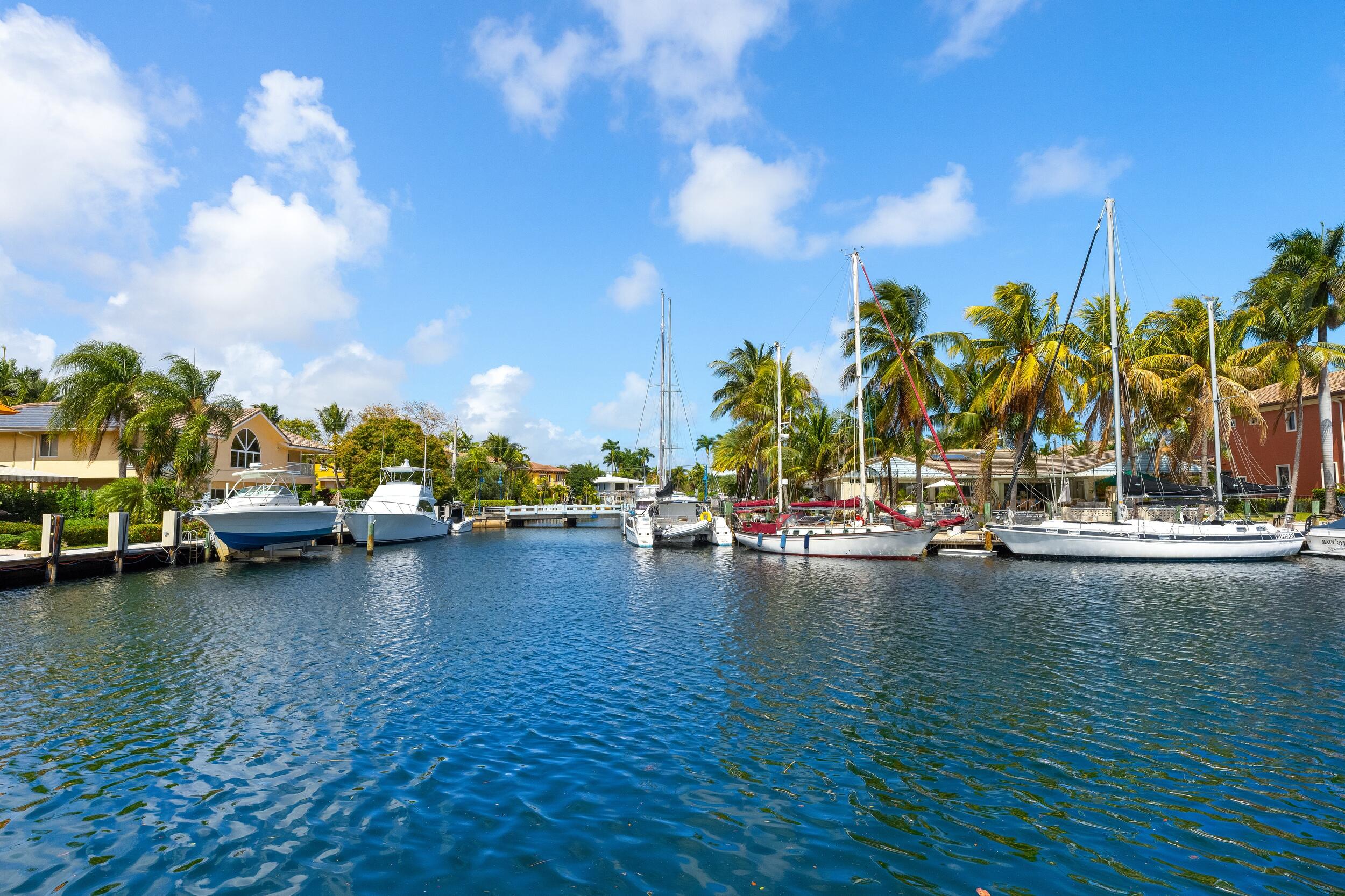 2325 NE 27th Lighthouse Point, FL 33064