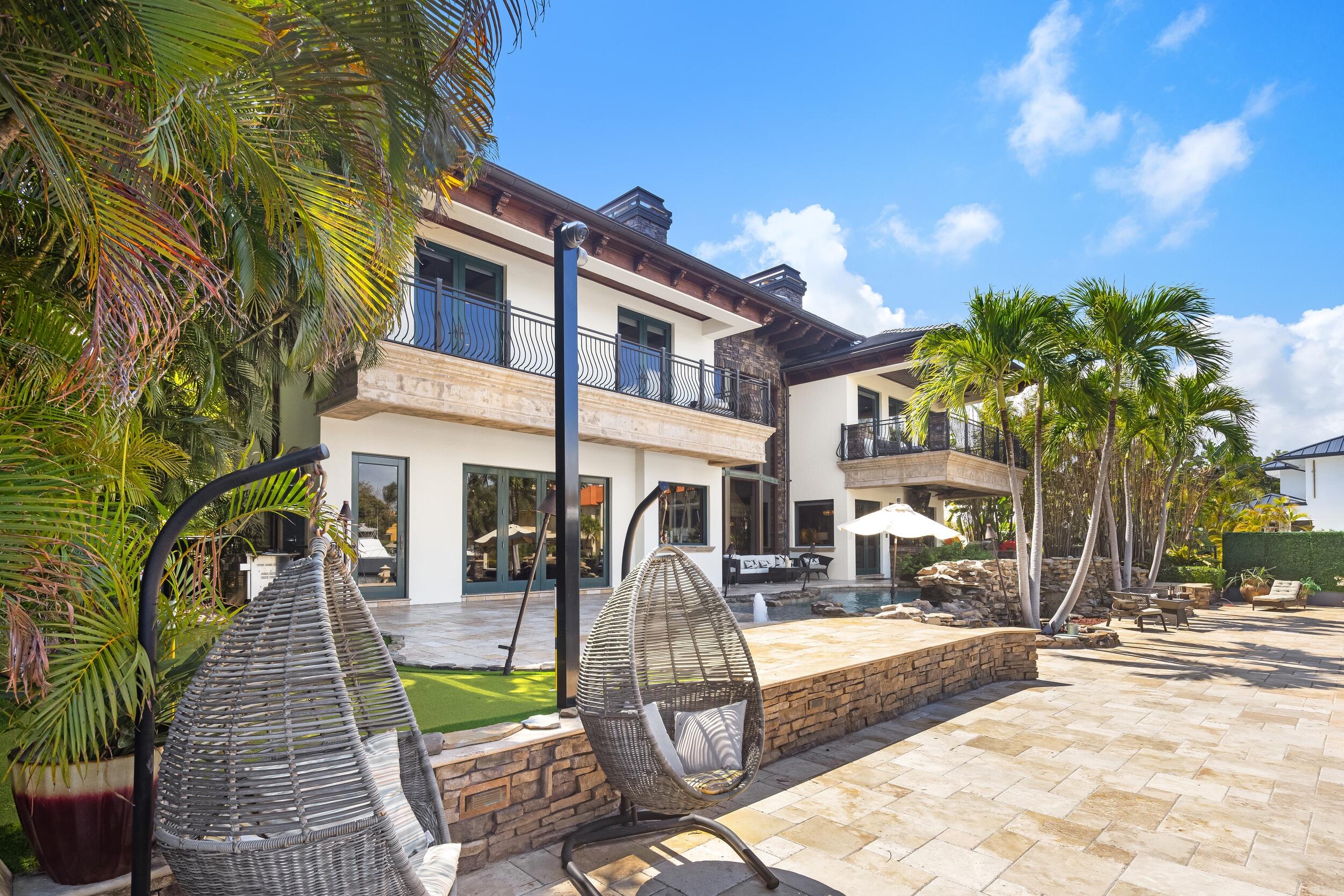 2325 NE 27th Lighthouse Point, FL 33064