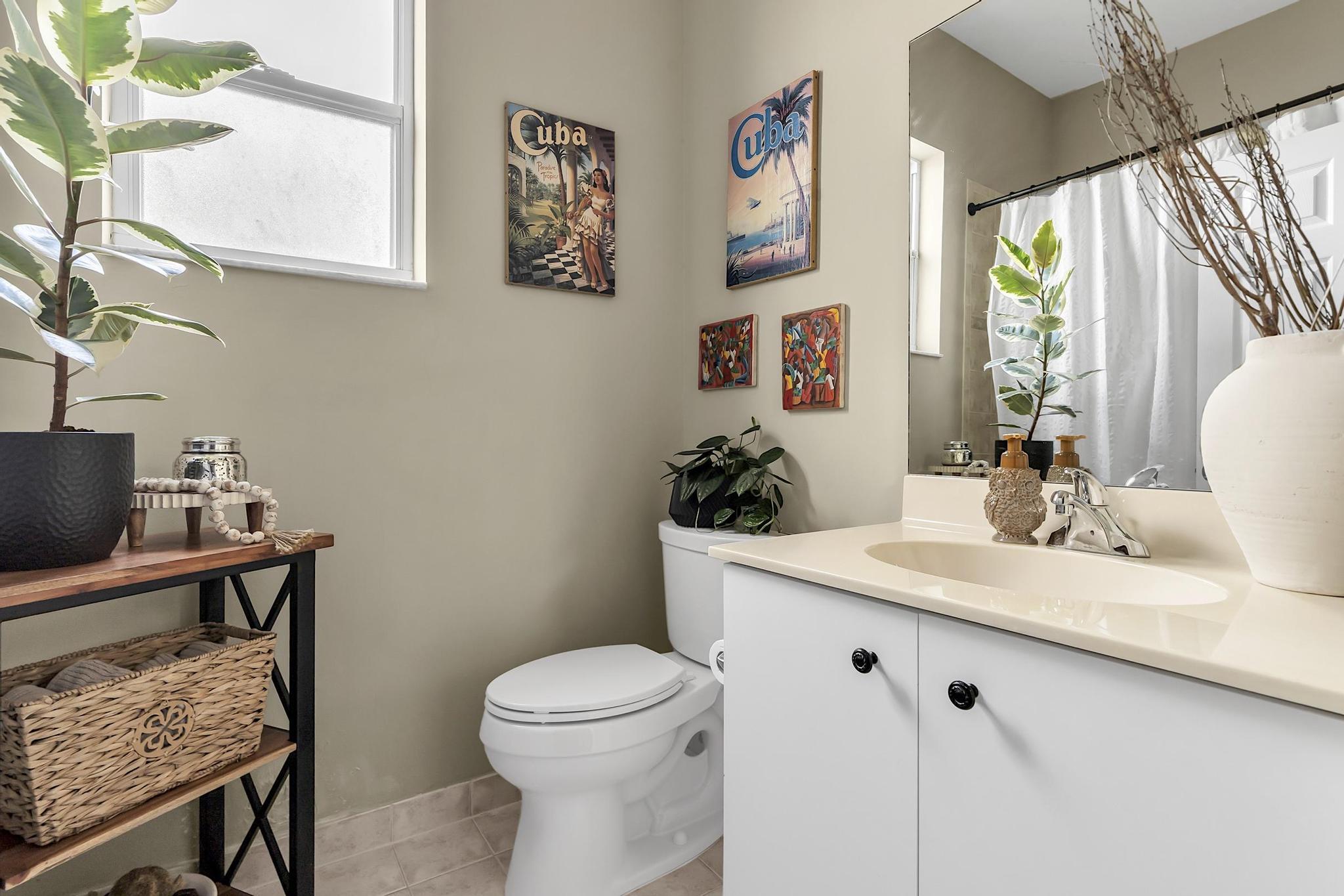 16138 SW 15th Pembroke Pines, FL 33027