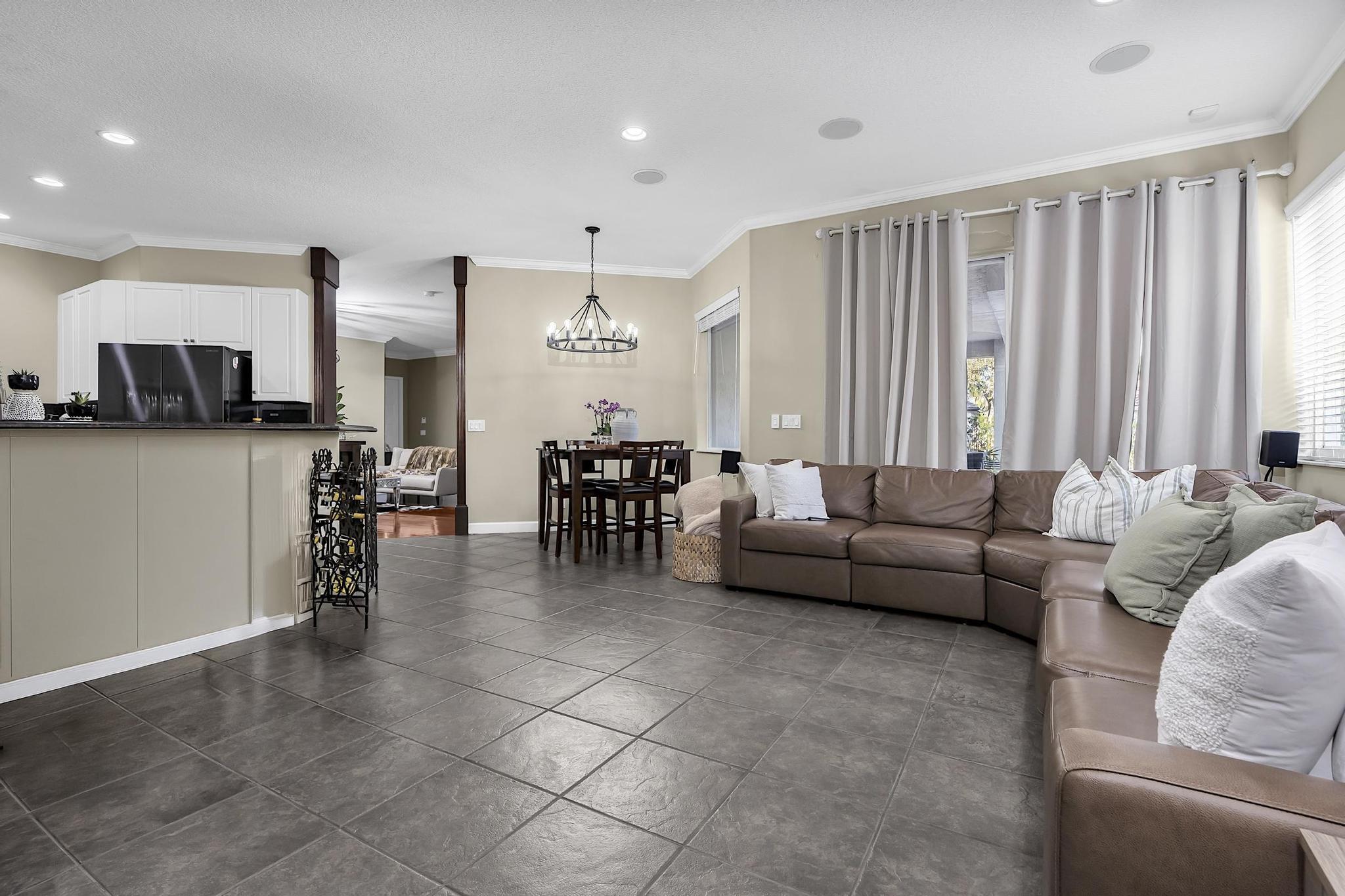 16138 SW 15th Pembroke Pines, FL 33027