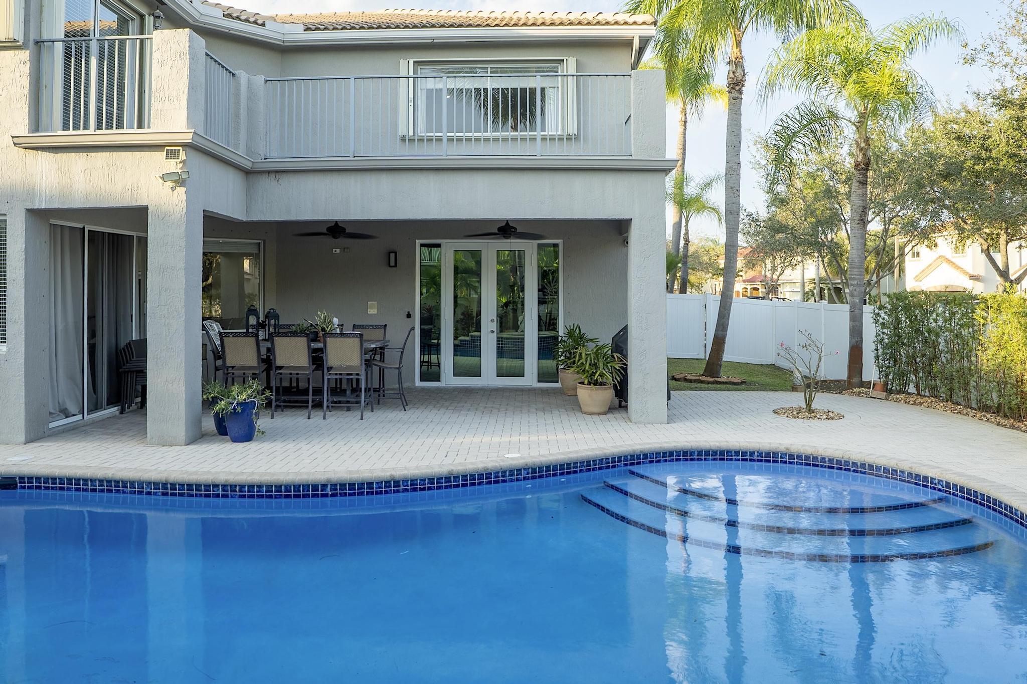 16138 SW 15th Pembroke Pines, FL 33027