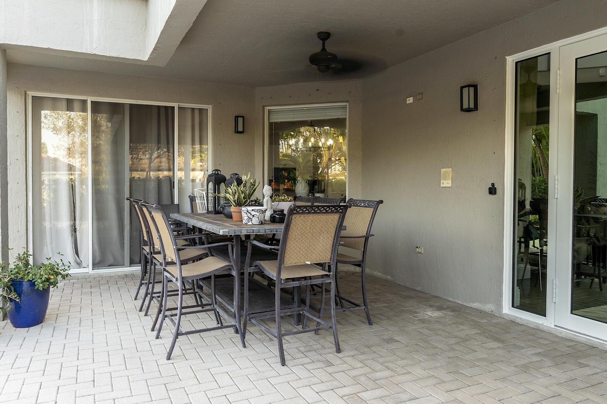 16138 SW 15th Pembroke Pines, FL 33027