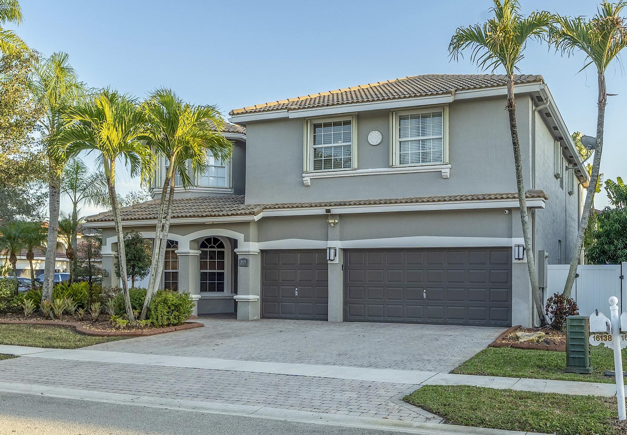 16138 SW 15th Pembroke Pines, FL 33027