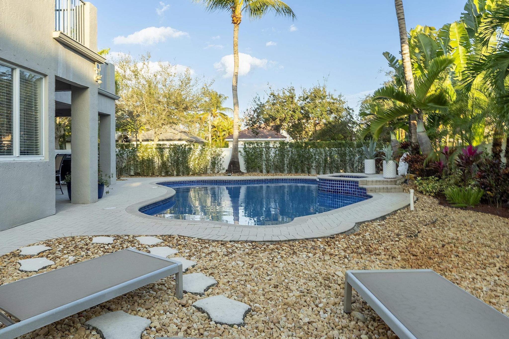 16138 SW 15th Pembroke Pines, FL 33027