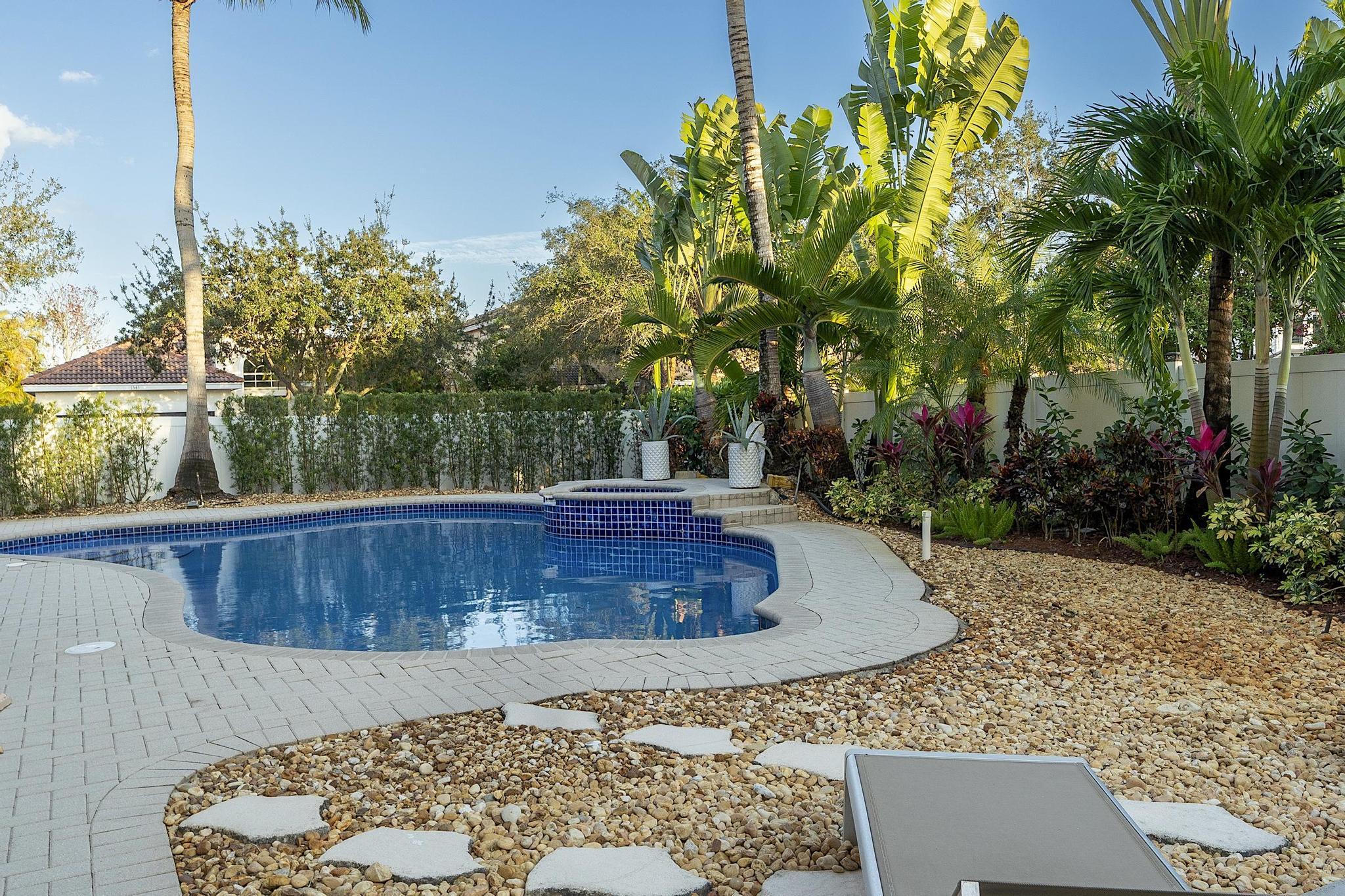 16138 SW 15th Pembroke Pines, FL 33027