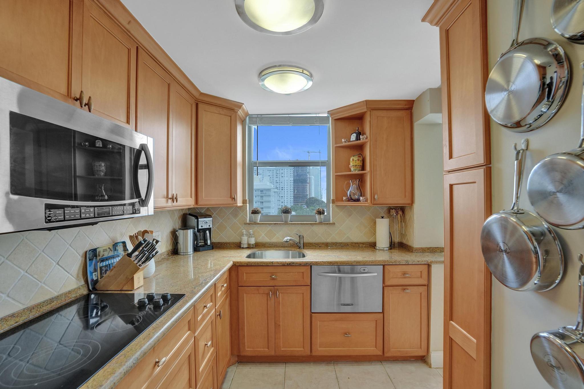 1010 S Ocean #808 Pompano Beach, FL 33062