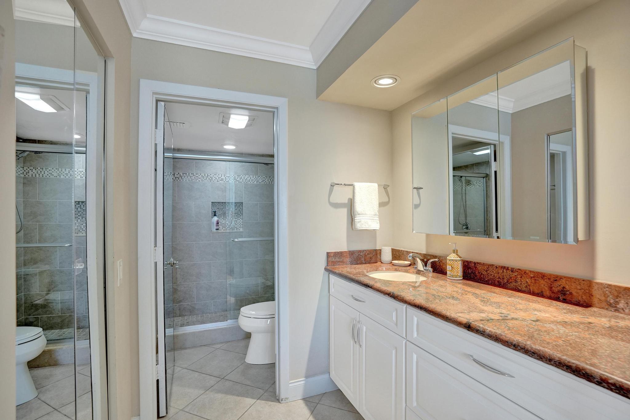 1010 S Ocean #808 Pompano Beach, FL 33062