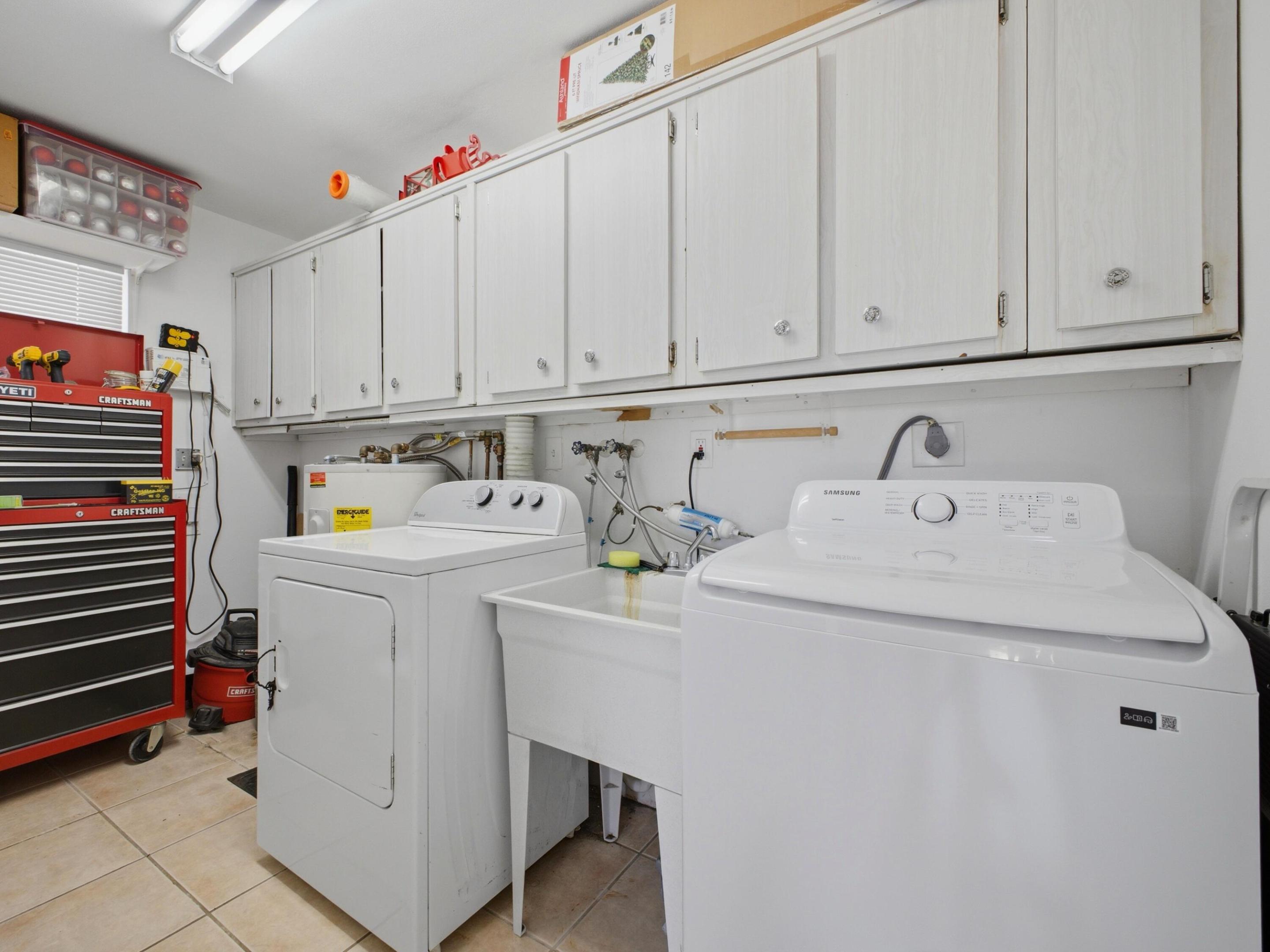 451 SE 1st #A & B Pompano Beach, FL 33060