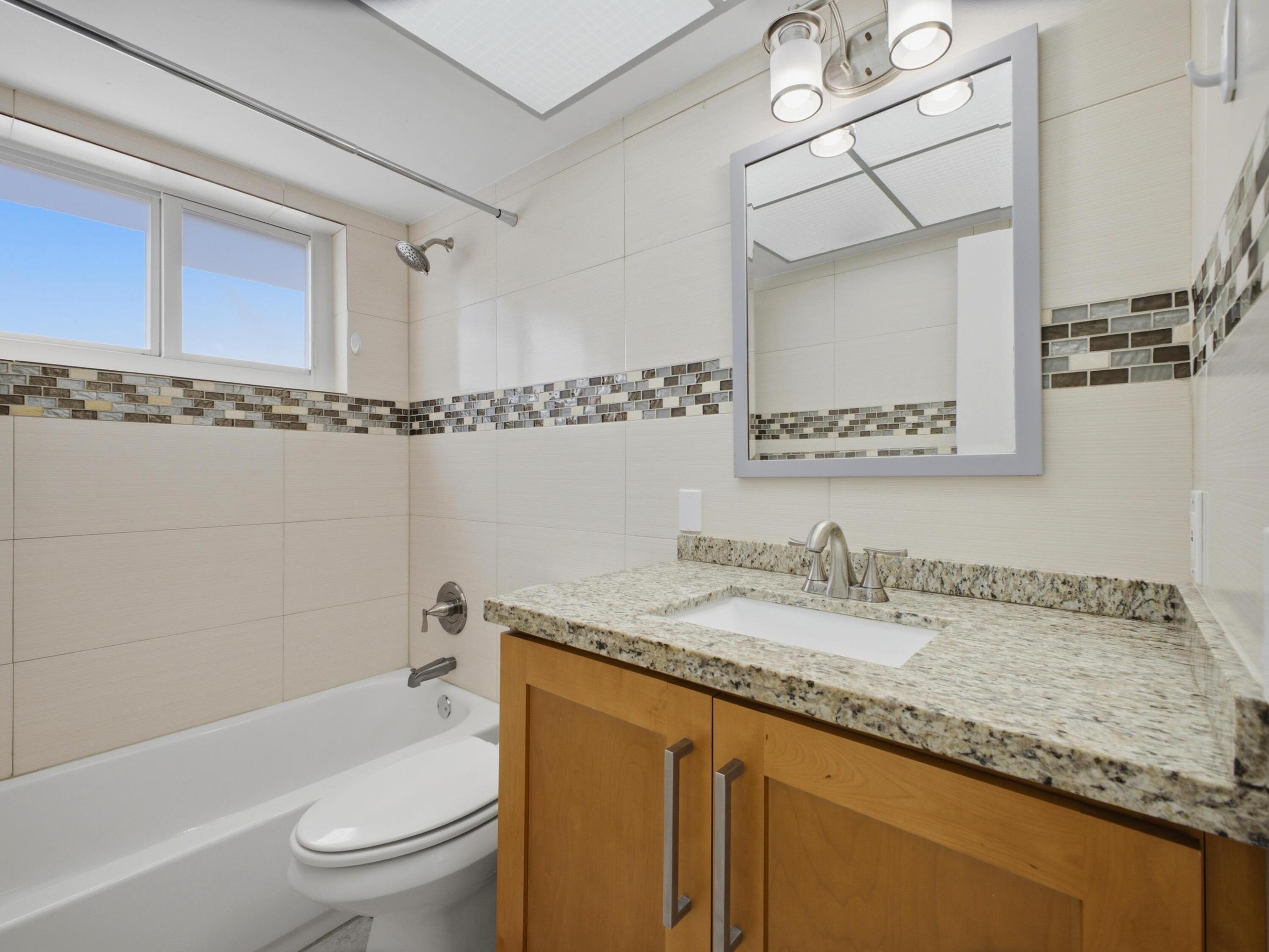 451 SE 1st #A & B Pompano Beach, FL 33060