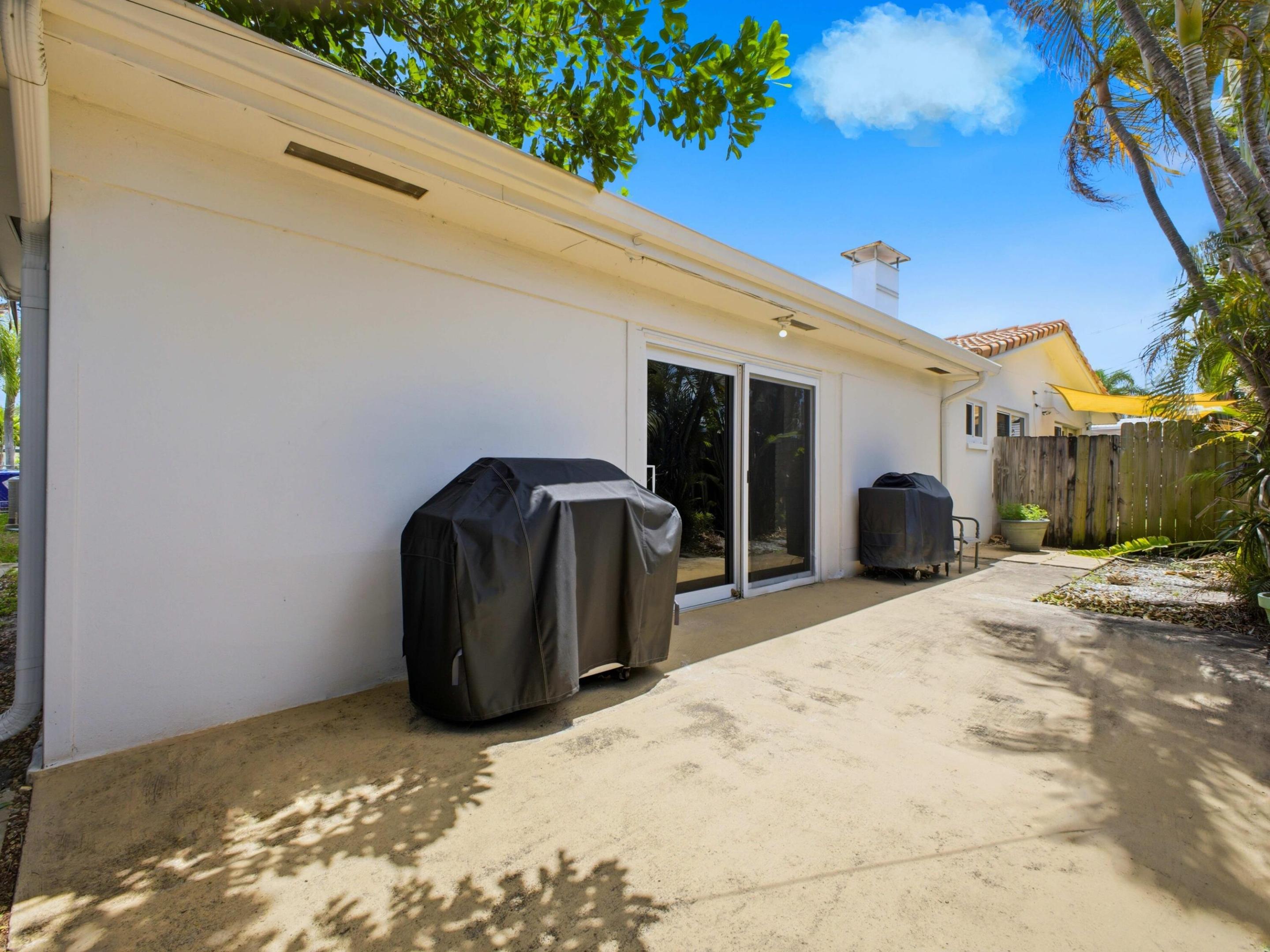 451 SE 1st #A & B Pompano Beach, FL 33060