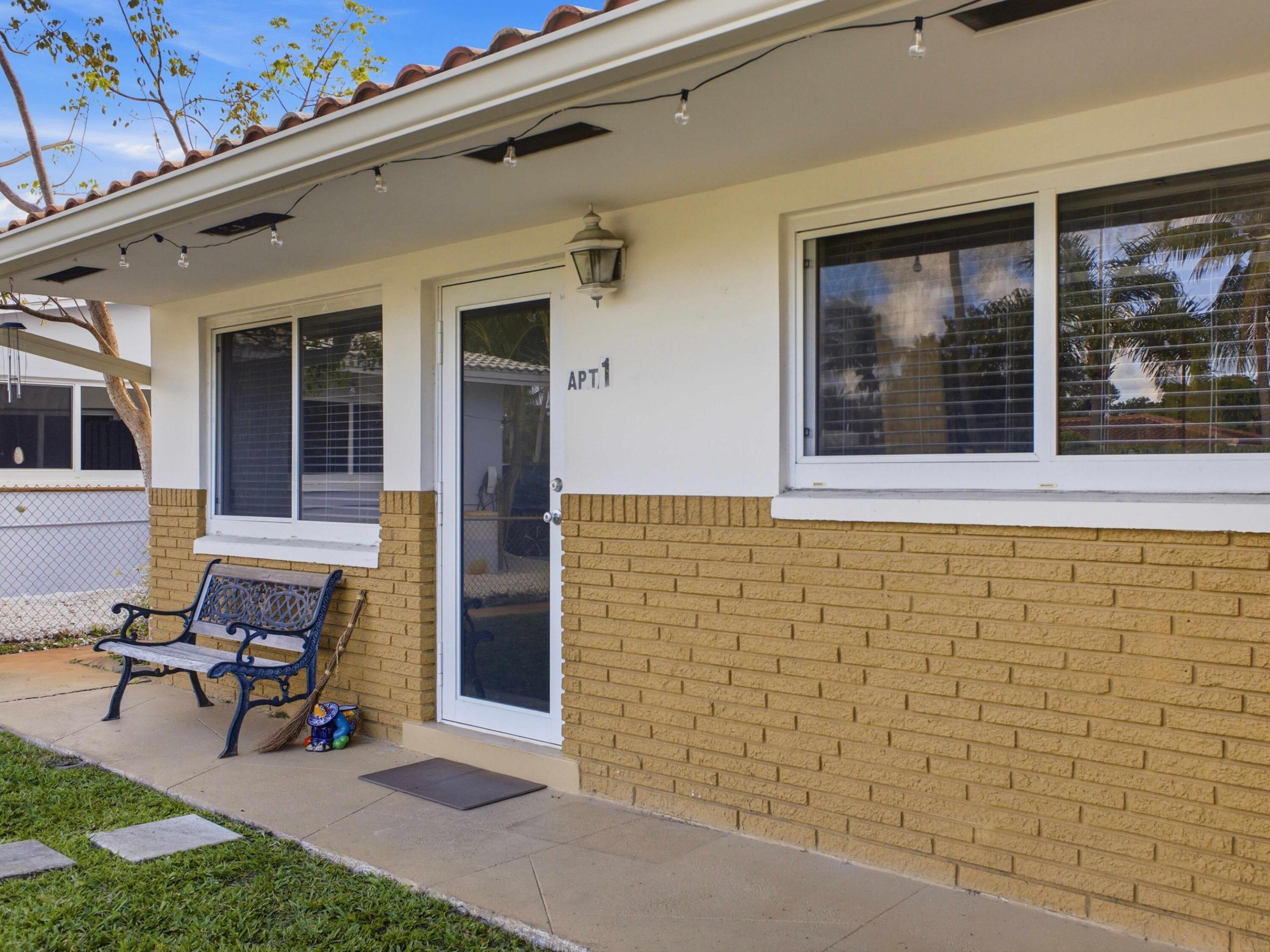 451 SE 1st #A & B Pompano Beach, FL 33060