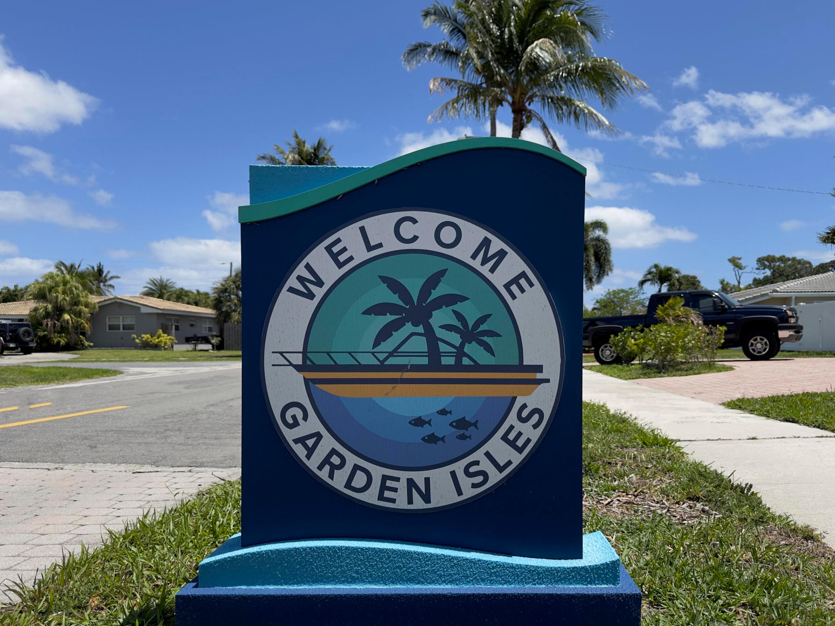 451 SE 1st #A & B Pompano Beach, FL 33060