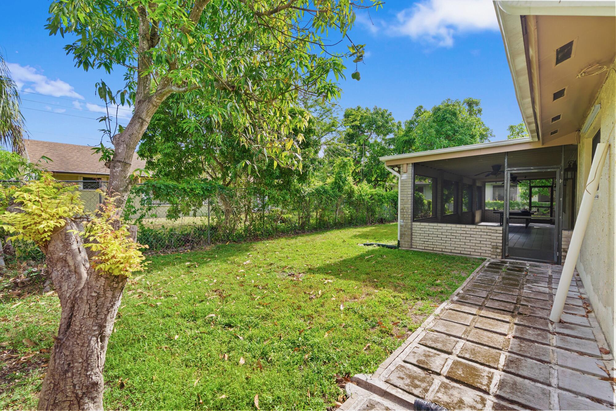 9315 SW 170th Palmetto Bay, FL 33157