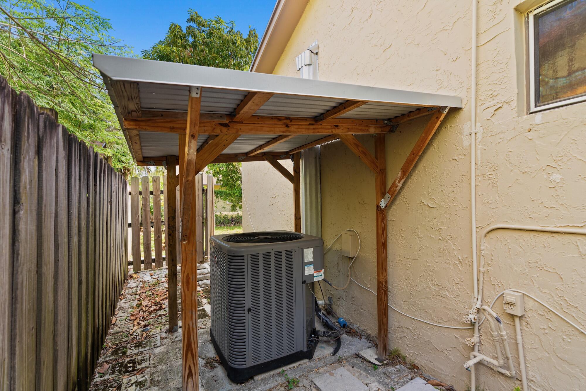 9315 SW 170th Palmetto Bay, FL 33157