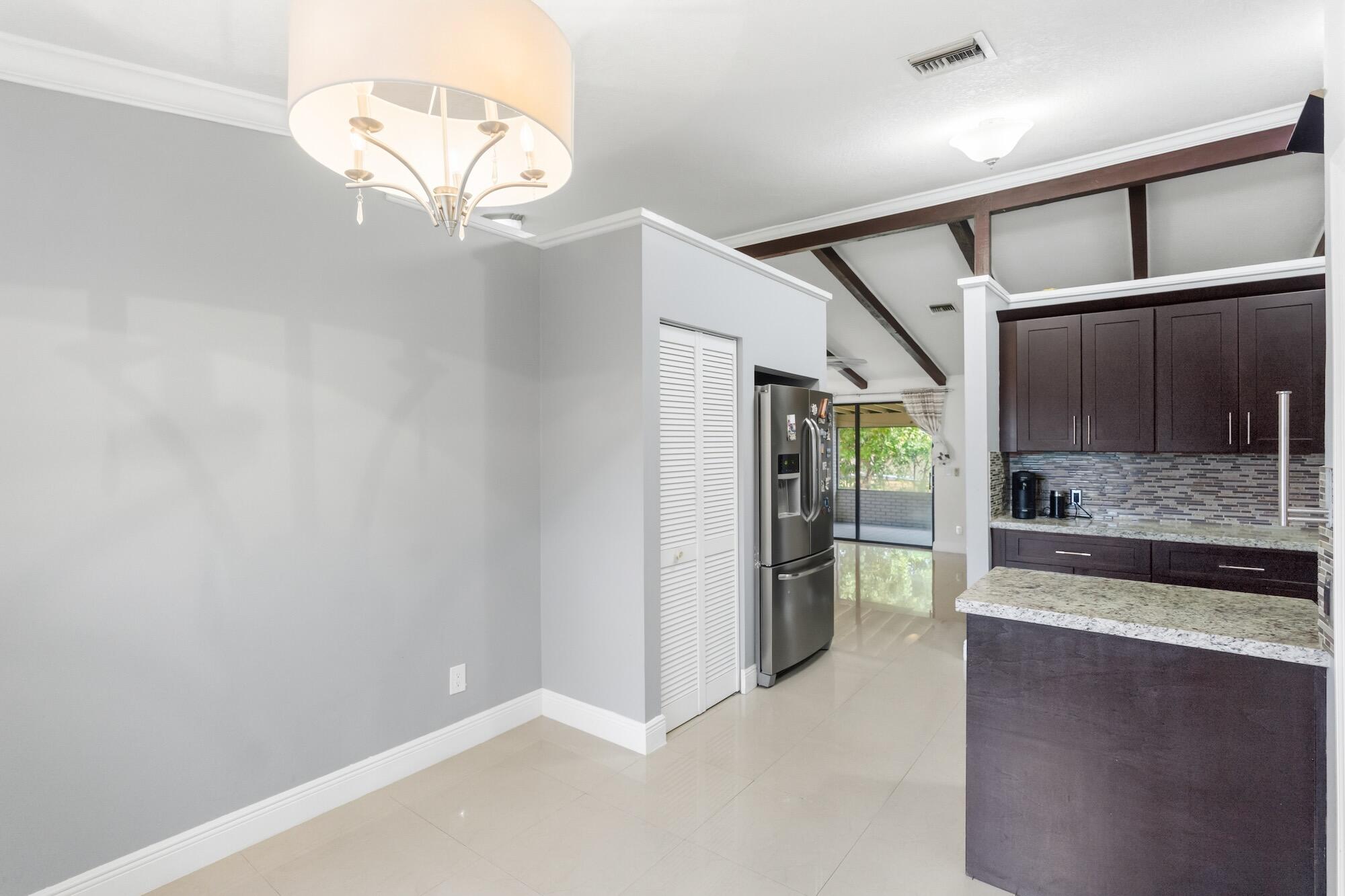 9315 SW 170th Palmetto Bay, FL 33157