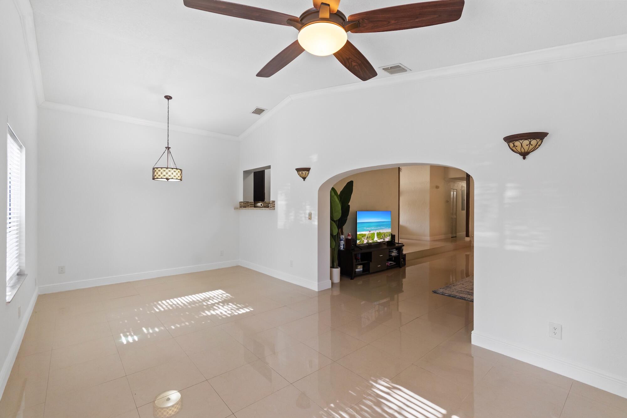 9315 SW 170th Palmetto Bay, FL 33157