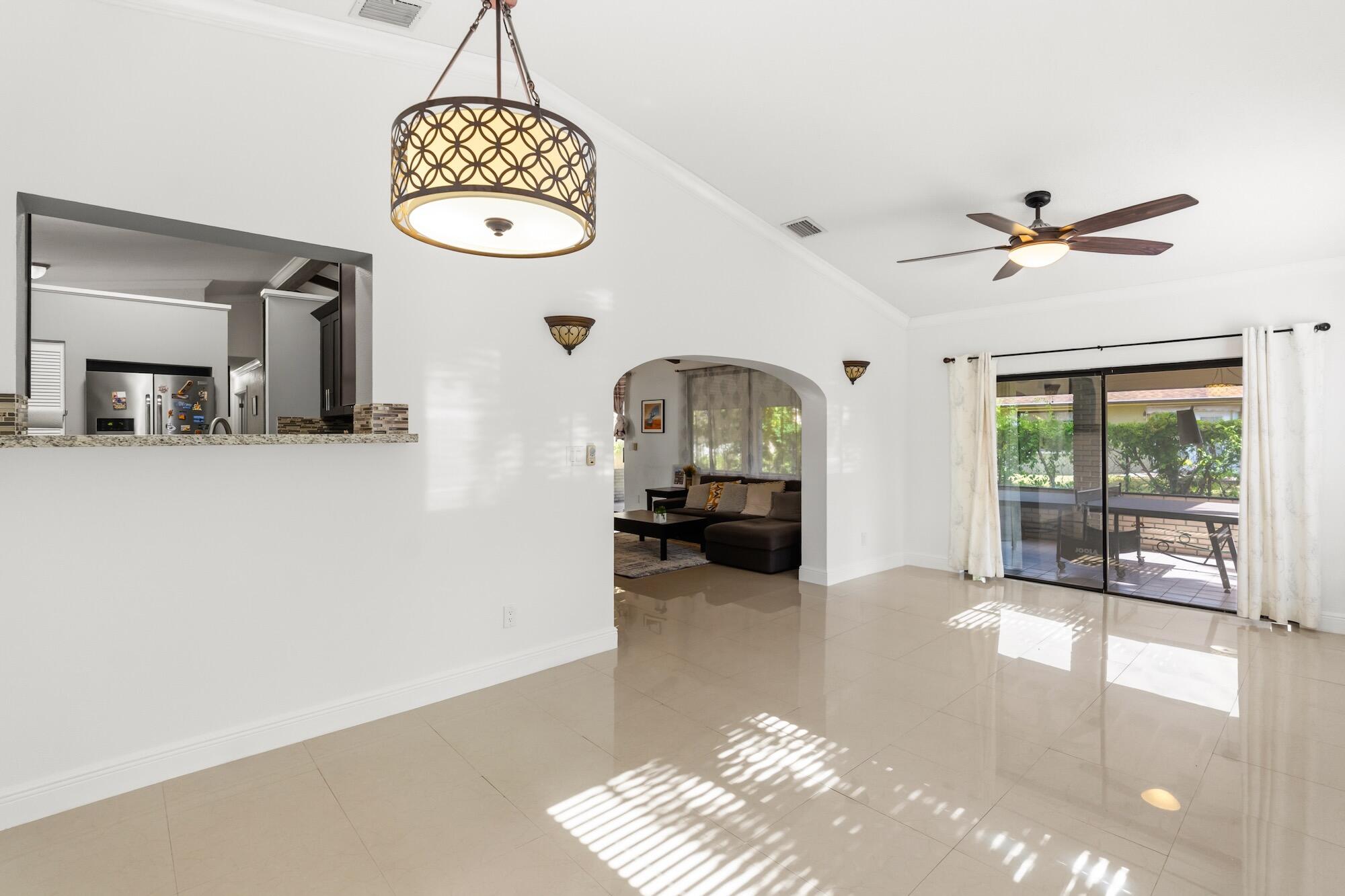 9315 SW 170th Palmetto Bay, FL 33157