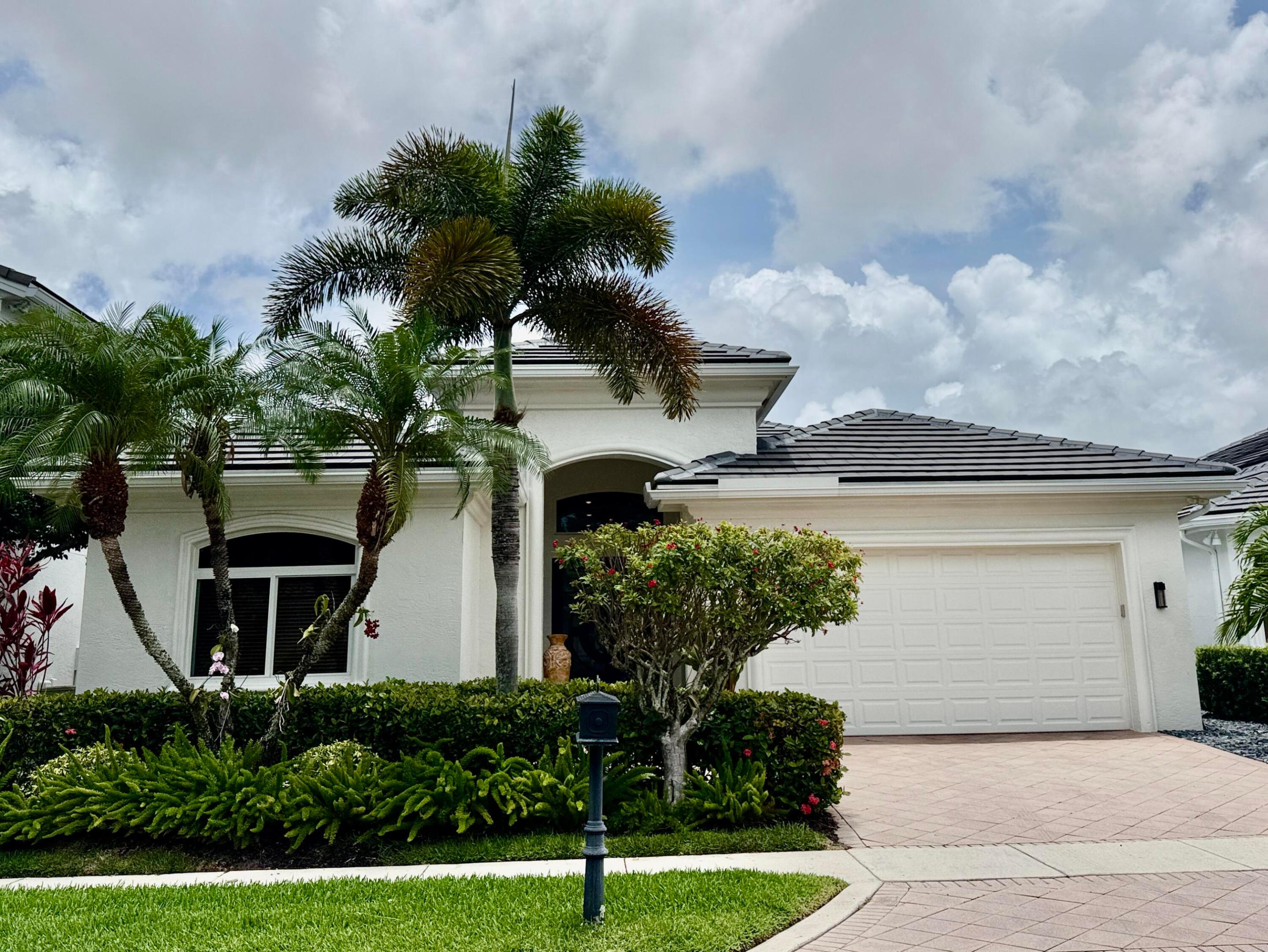 4076 Briarcliff Cir