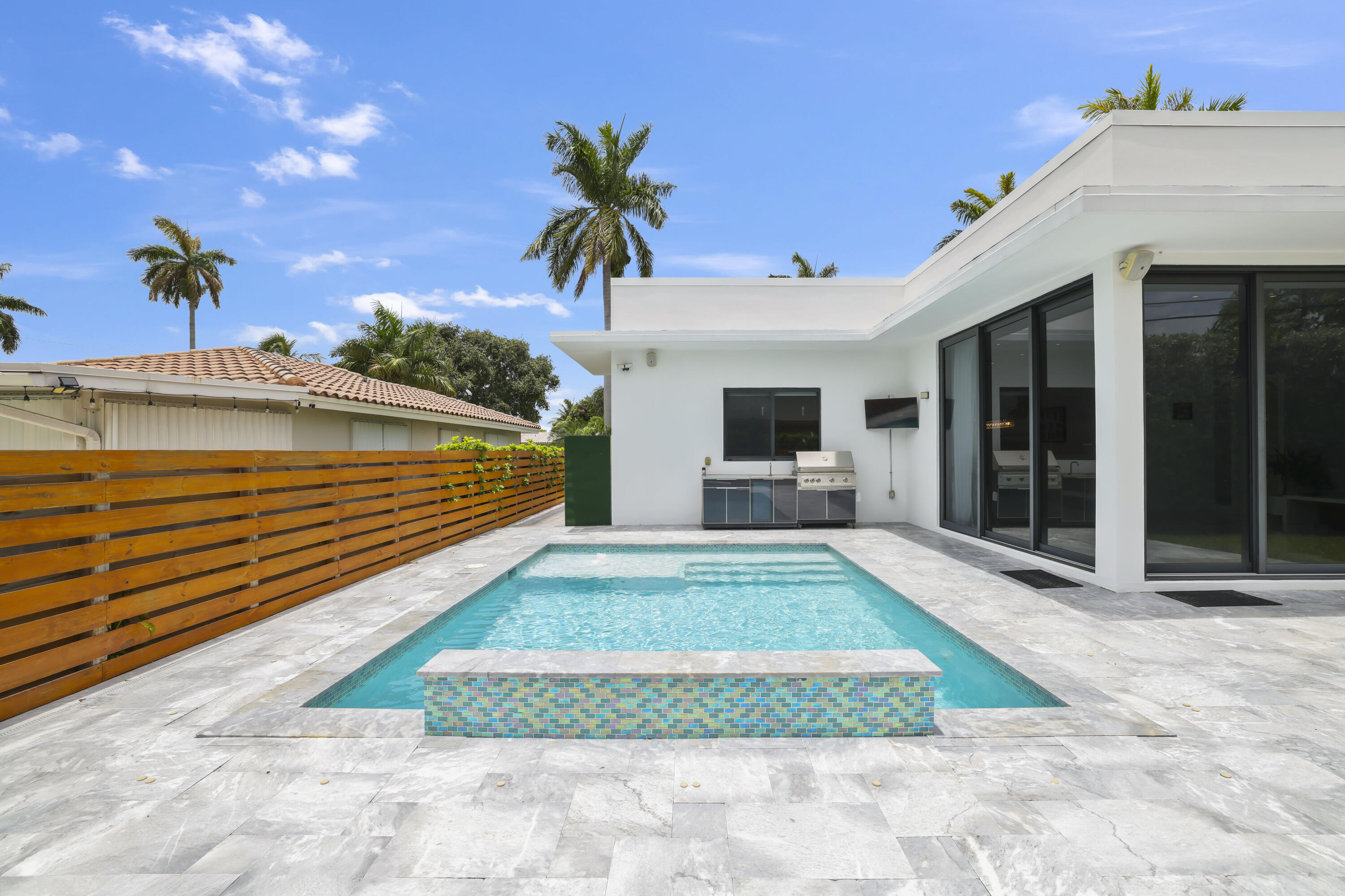 2620 SE 6th Pompano Beach, FL 33062