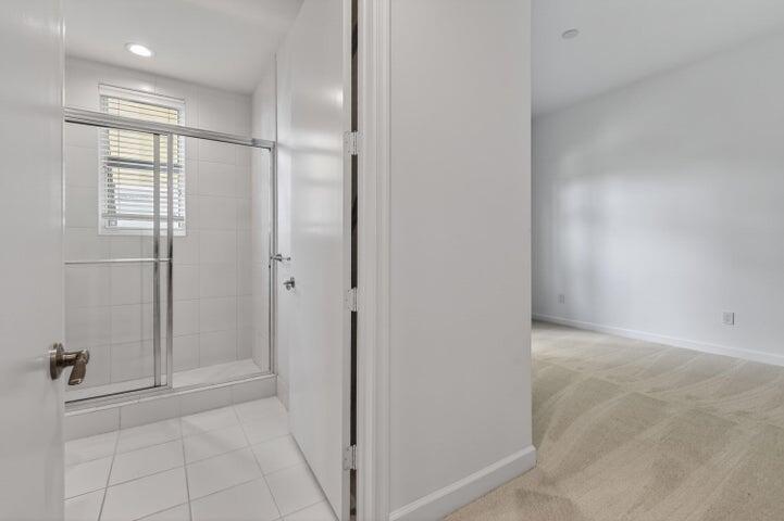 2650 Lake Shr #106 Riviera Beach, FL 33404
