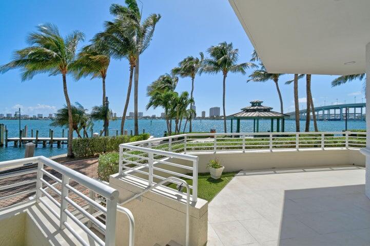 2650 Lake Shr #106 Riviera Beach, FL 33404