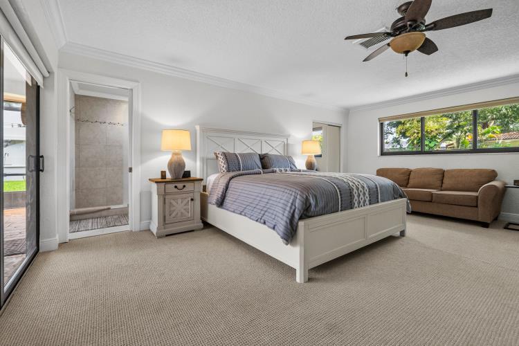 2409 SW 27th Fort Lauderdale, FL 33312