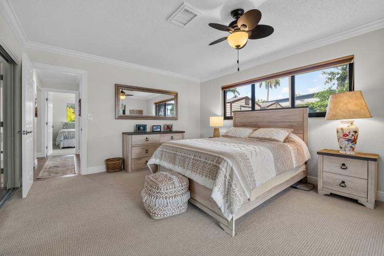 2409 SW 27th Fort Lauderdale, FL 33312