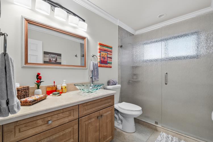 2409 SW 27th Fort Lauderdale, FL 33312