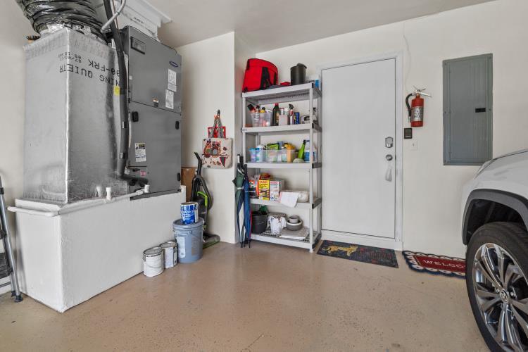 2409 SW 27th Fort Lauderdale, FL 33312