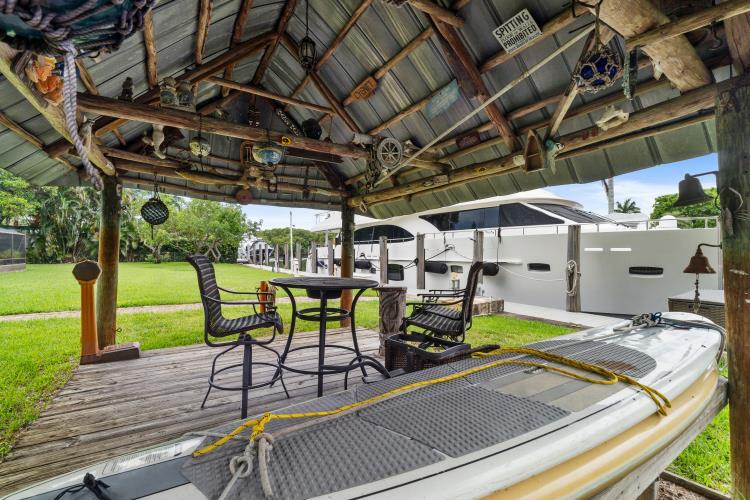 2409 SW 27th Fort Lauderdale, FL 33312