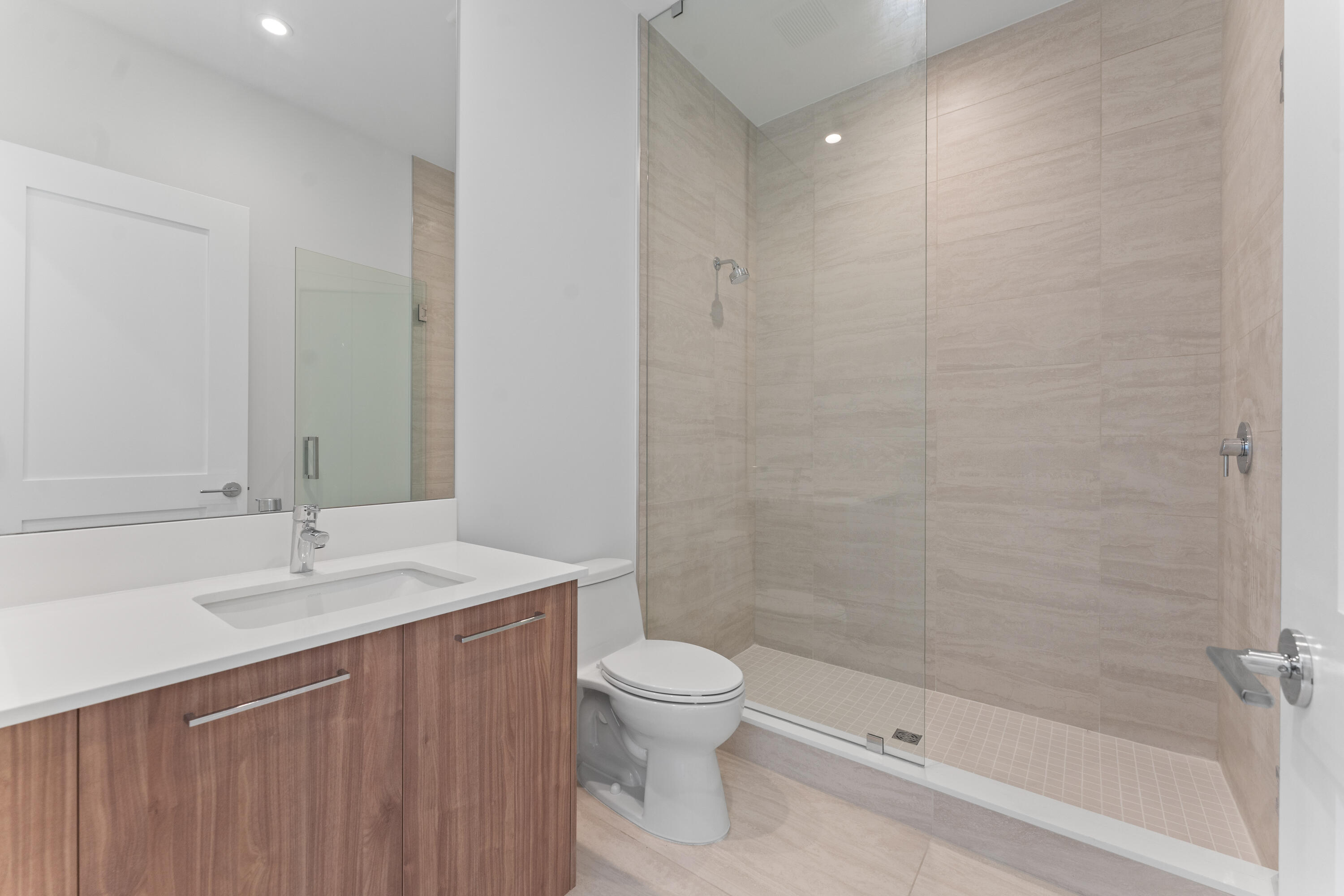 153 N Seabreeze Blvd #402-S Fort Lauderdale, FL 33304