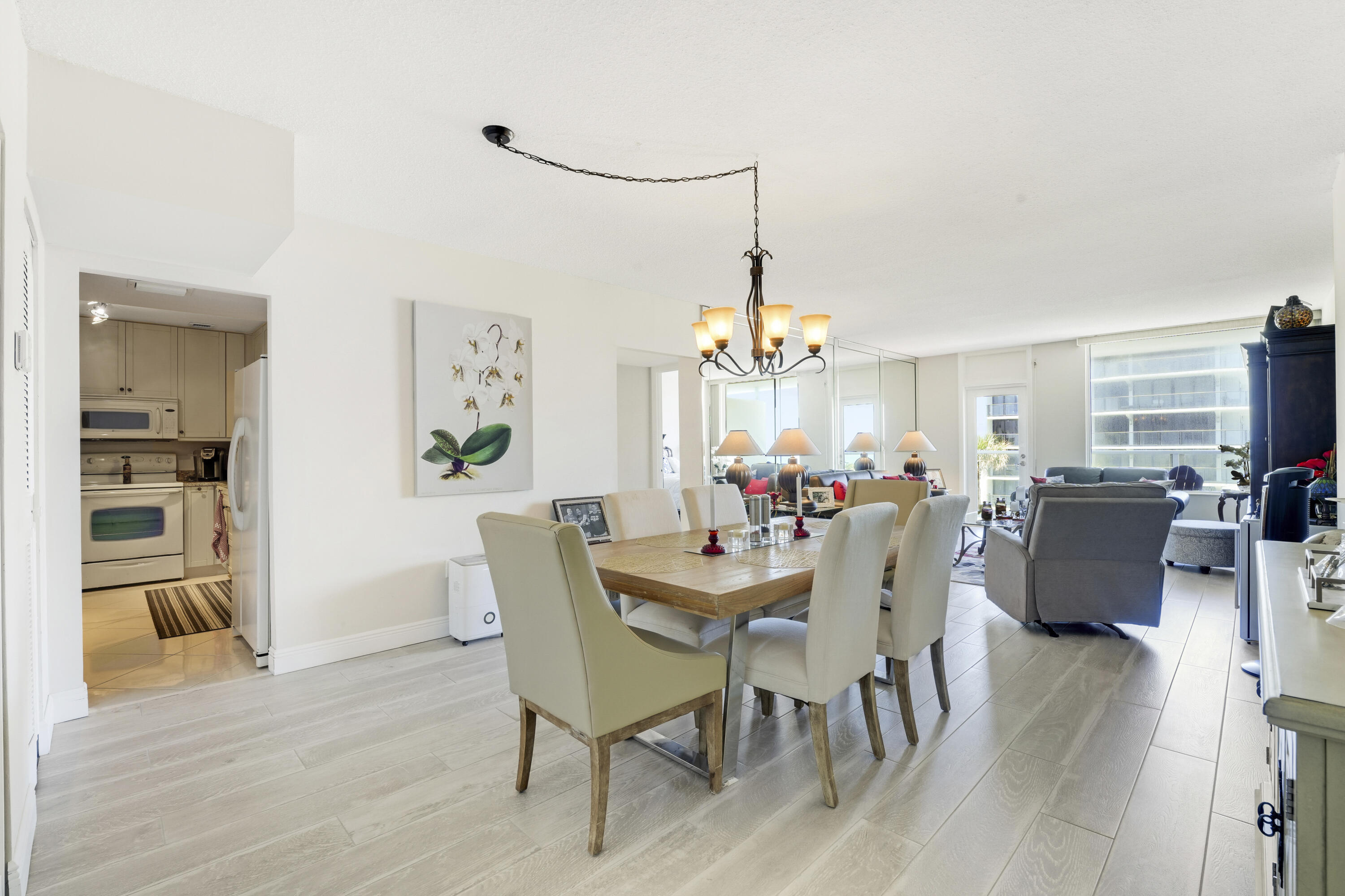 3450 S Ocean #4040