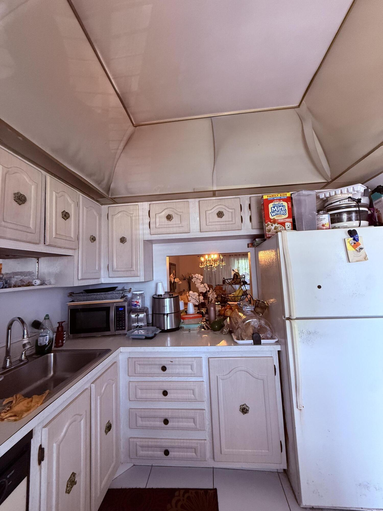 31 Abbey Ln #206 Delray Beach, FL 33446