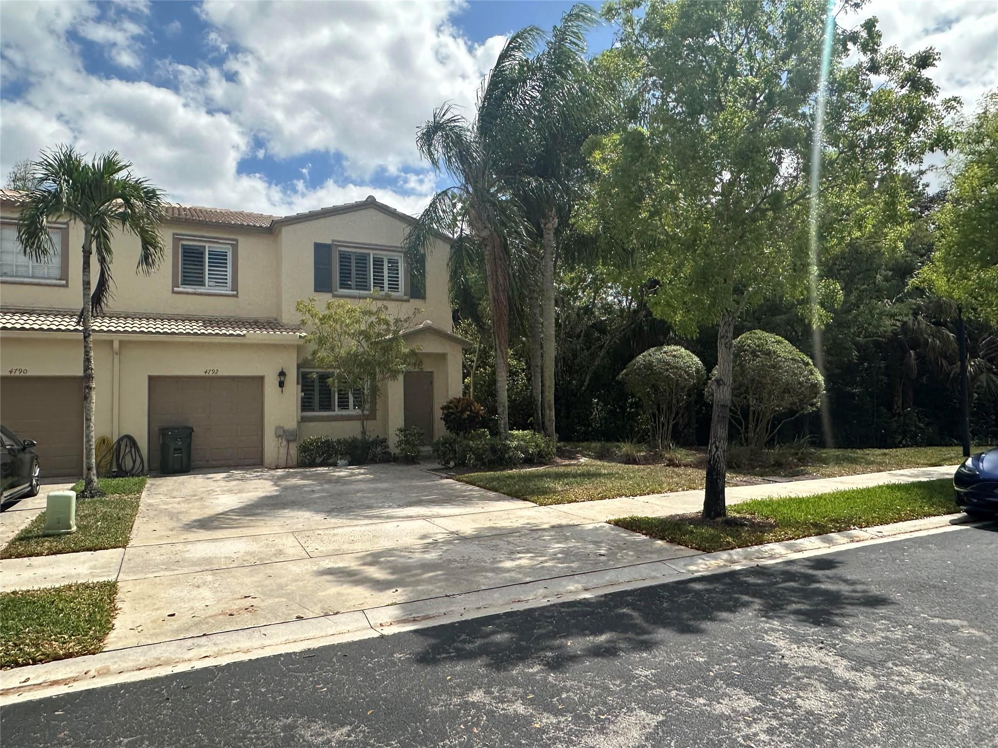 4792 Lago Vis Dr #4792