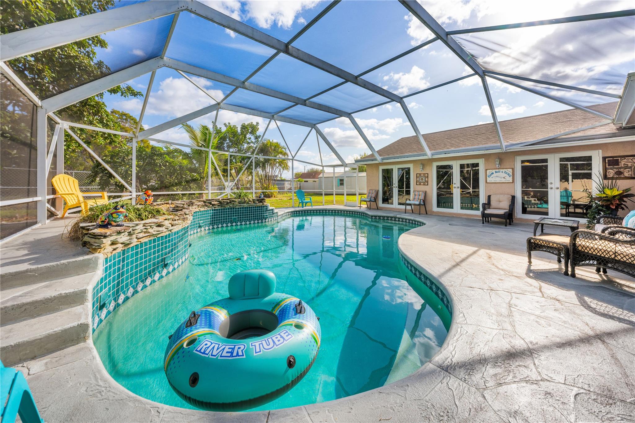 10273 Showboat Ln