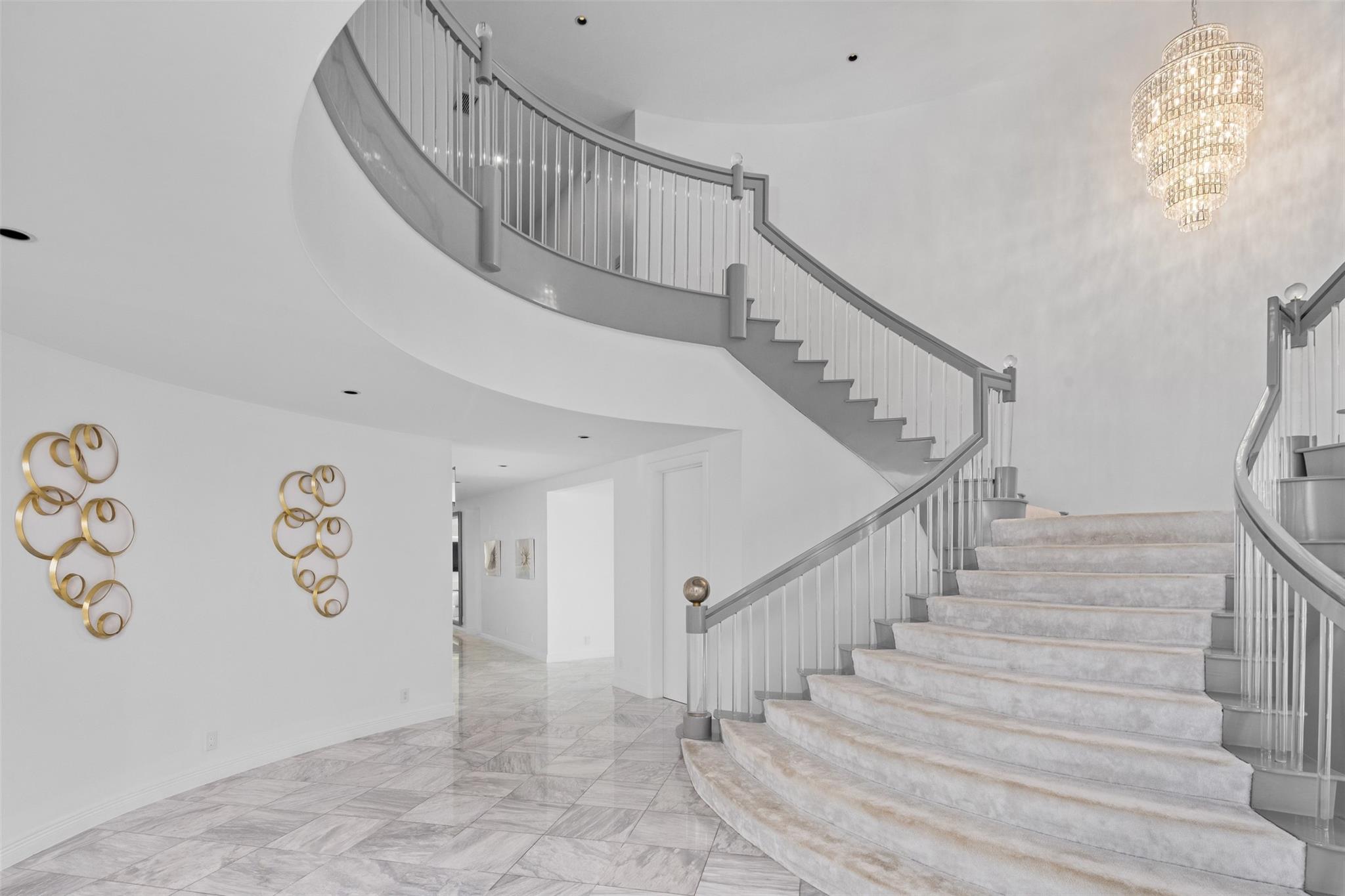 11 Bay Colony Ln Fort Lauderdale, FL 33308