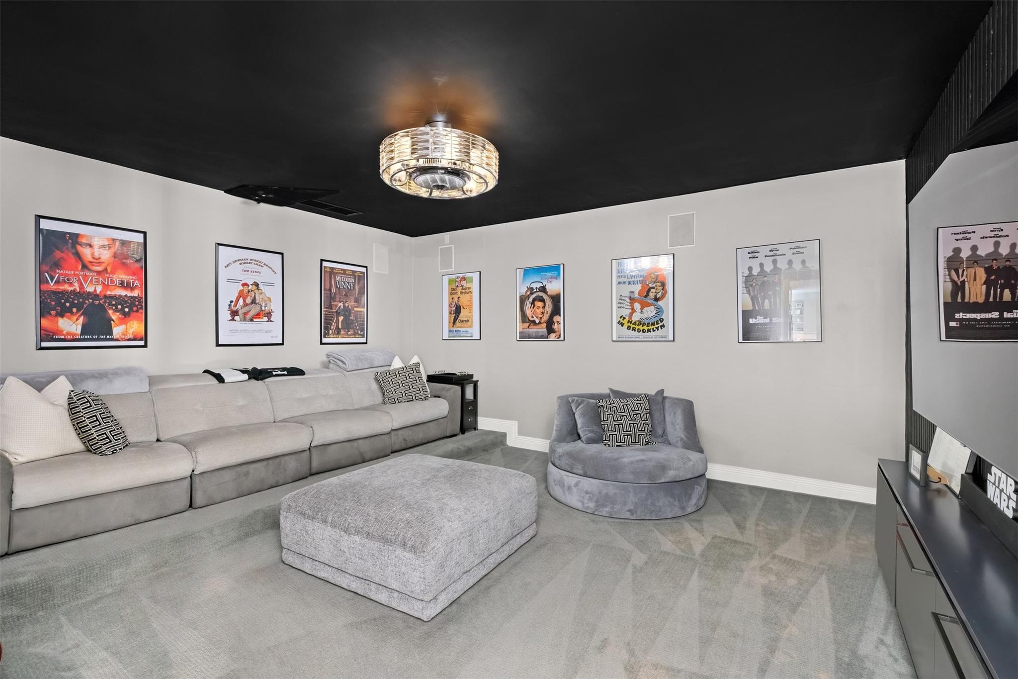 11 Bay Colony Ln Fort Lauderdale, FL 33308