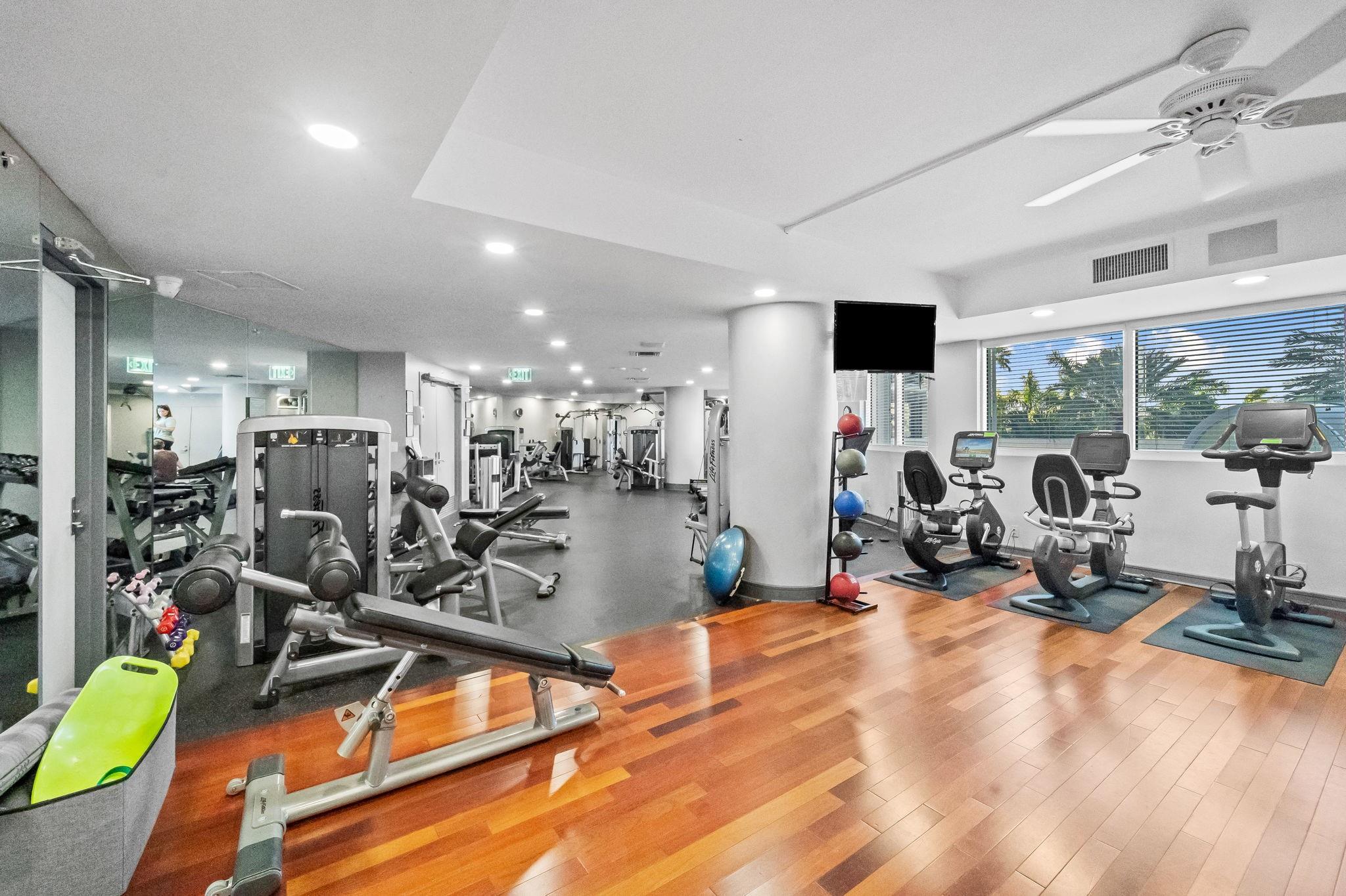 3200 N Ocean Blvd #PH2708 Fort Lauderdale, FL 33308