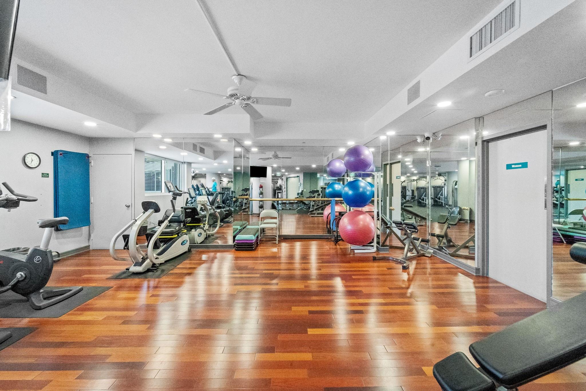 3200 N Ocean Blvd #PH2708 Fort Lauderdale, FL 33308