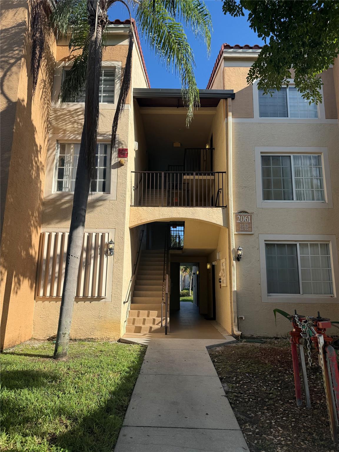 2061 Renaissance Blvd #305