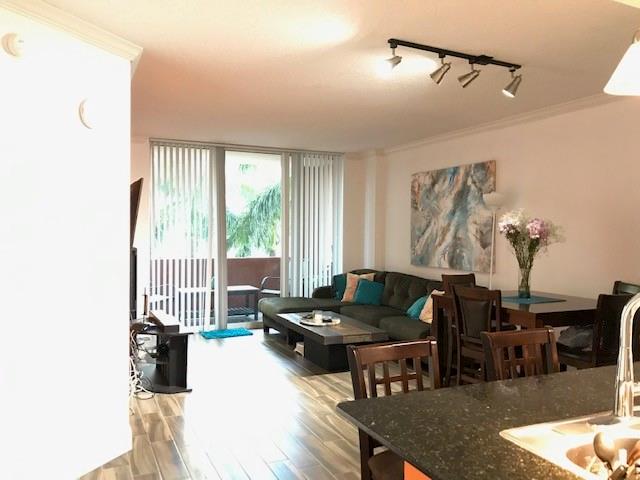 2000 N Bayshore Dr #308