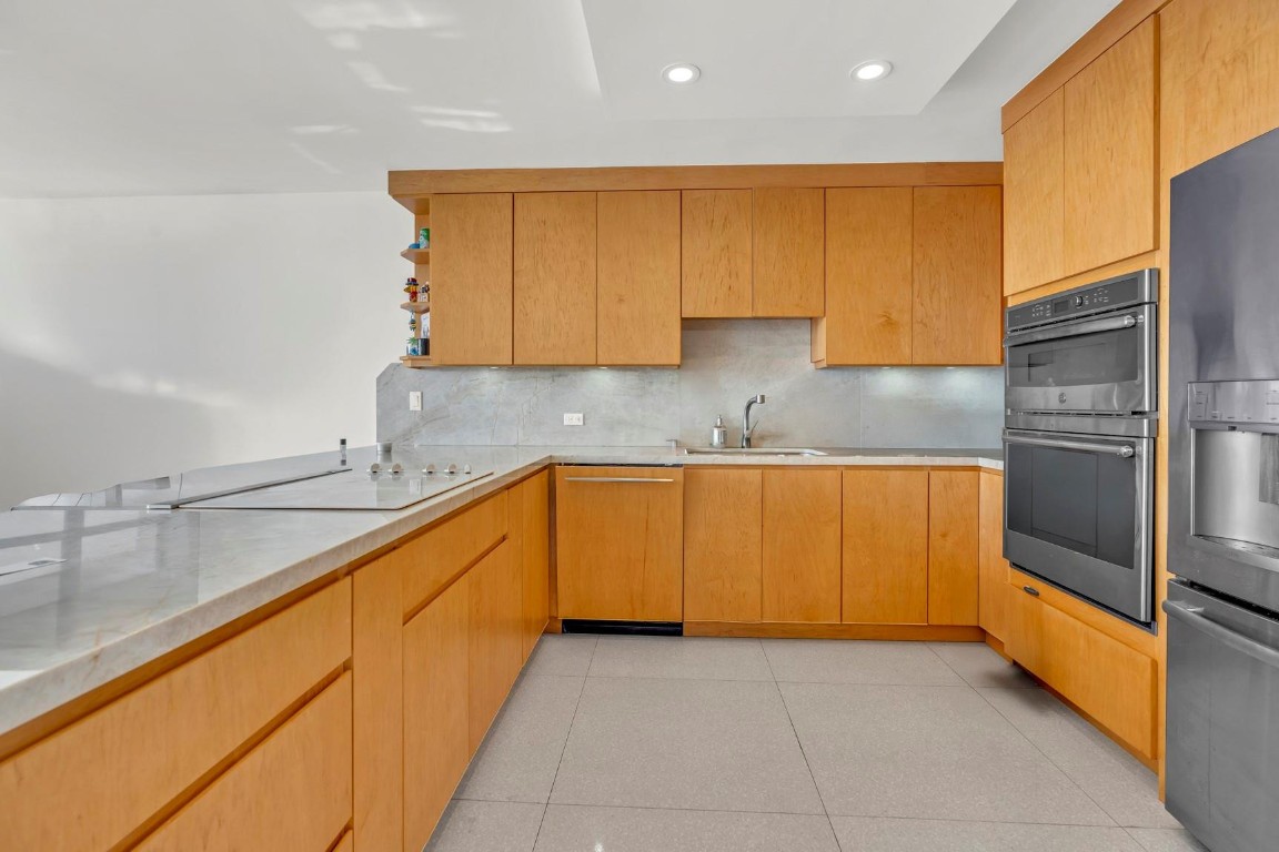 11930 N Bayshore Dr #404 North Miami, FL 33181