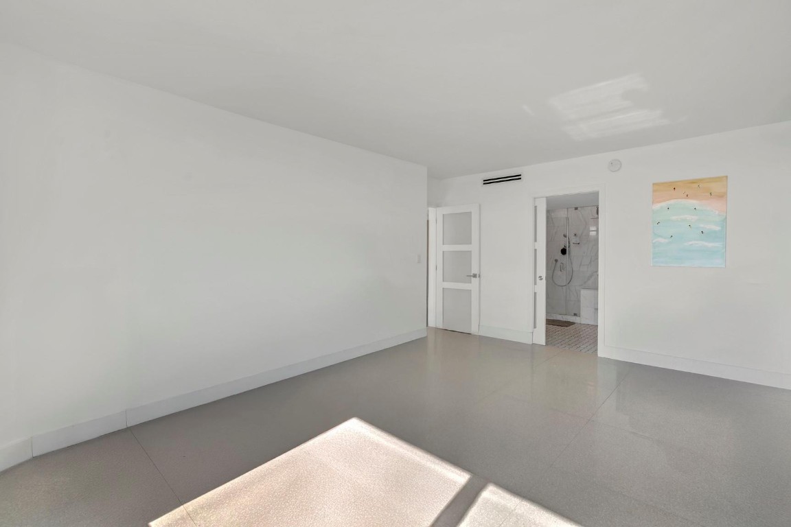 11930 N Bayshore Dr #404 North Miami, FL 33181