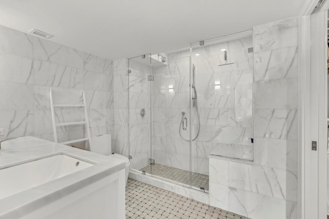 11930 N Bayshore Dr #404 North Miami, FL 33181