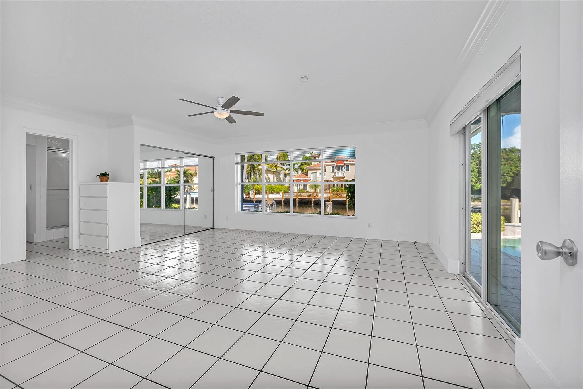 2427 Sea Is Dr Fort Lauderdale, FL 33301