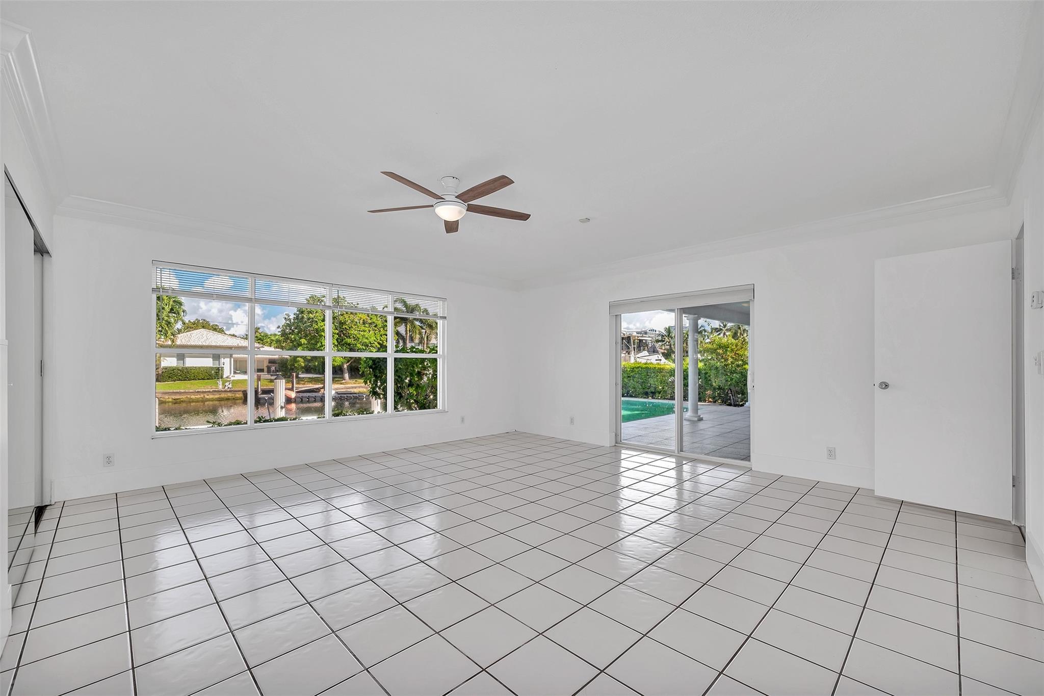 2427 Sea Is Dr Fort Lauderdale, FL 33301