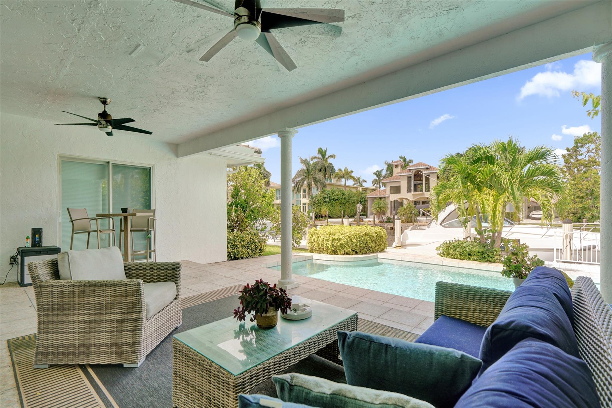 2427 Sea Is Dr Fort Lauderdale, FL 33301