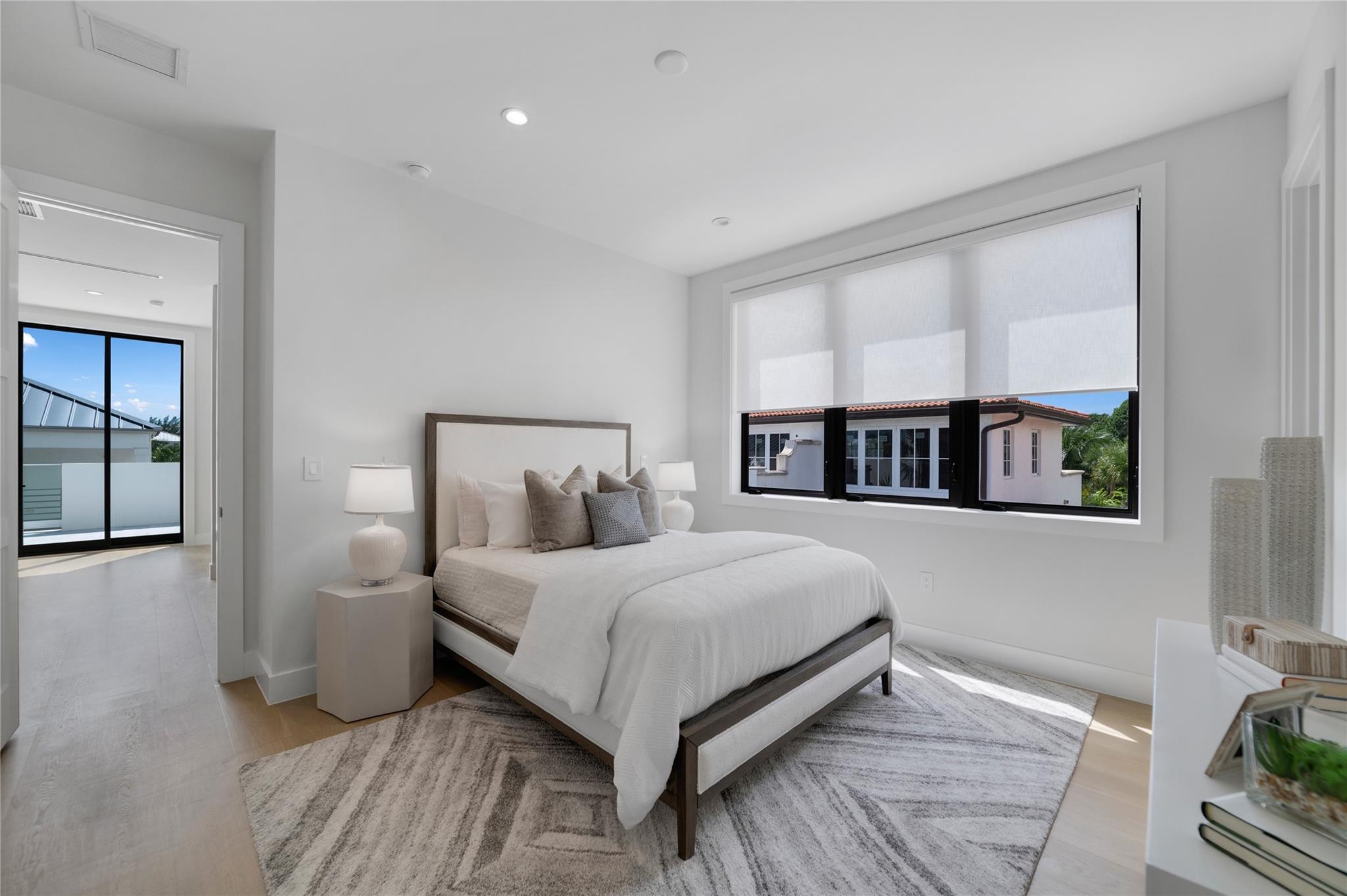 1813 N Fort Lauderdale Bch Blvd Fort Lauderdale, FL 33305