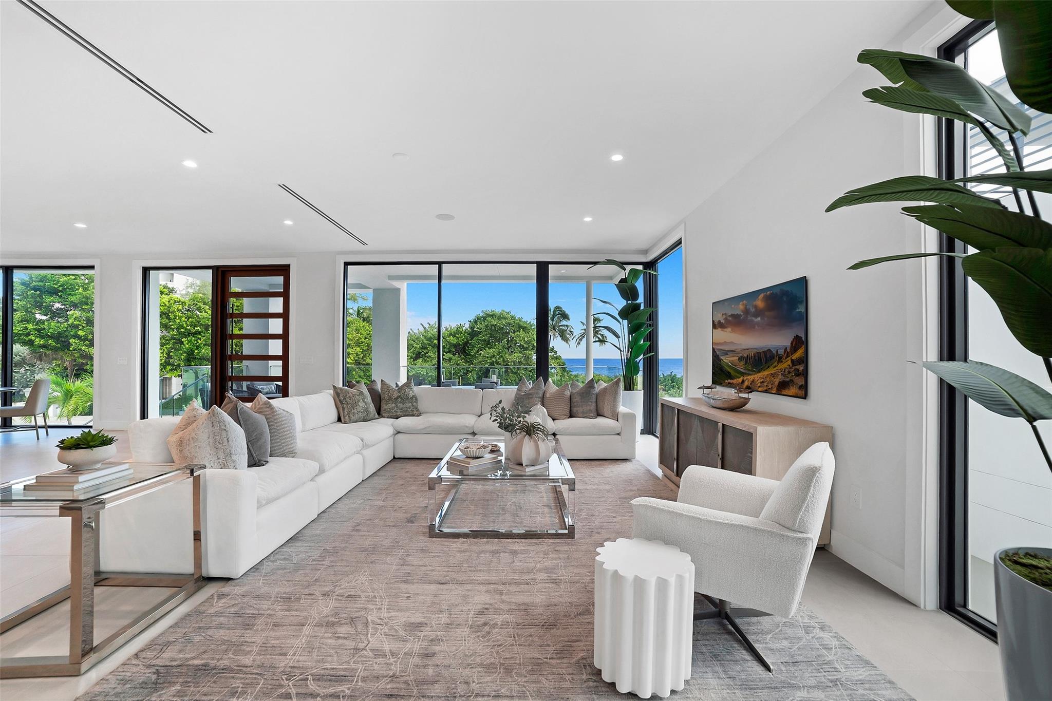 1813 N Fort Lauderdale Bch Blvd Fort Lauderdale, FL 33305