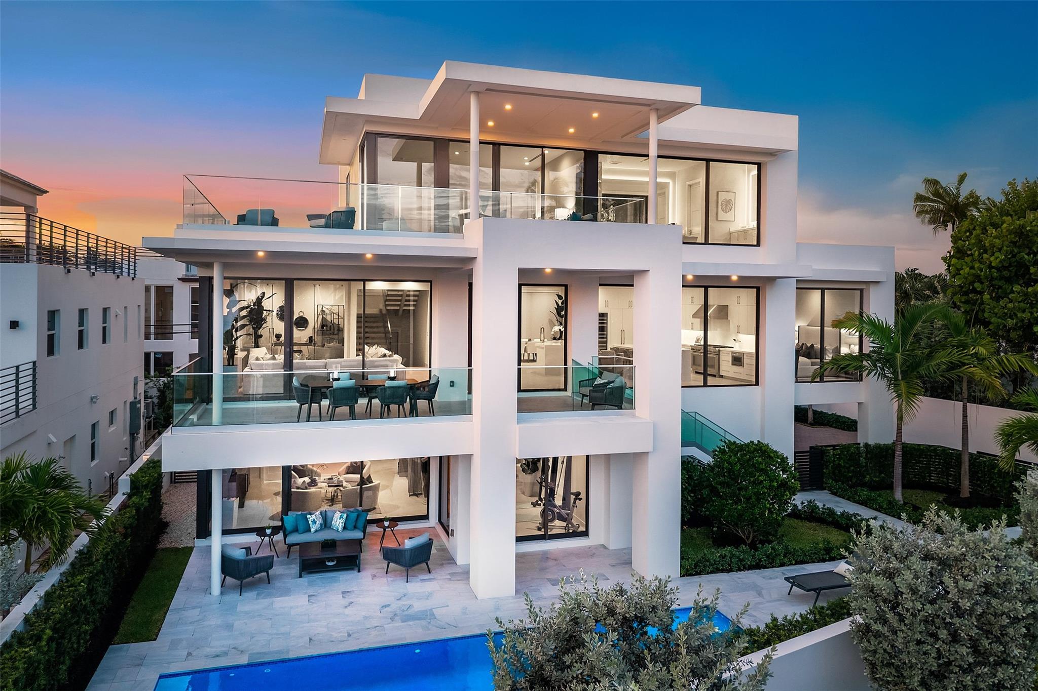 1813 N Fort Lauderdale Bch Blvd Fort Lauderdale, FL 33305